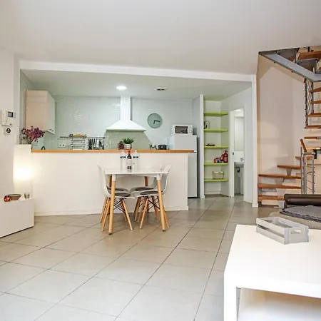 Apartment Sunny Duplex Martines